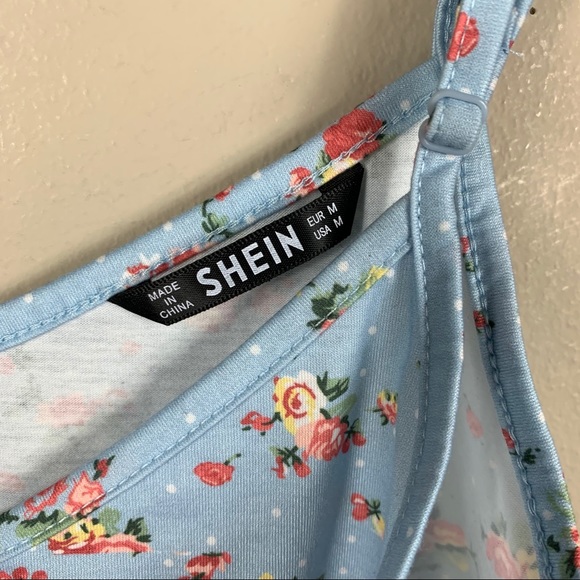 Shein Baby Blue Floral Print Crop Top - Picture 3 of 3